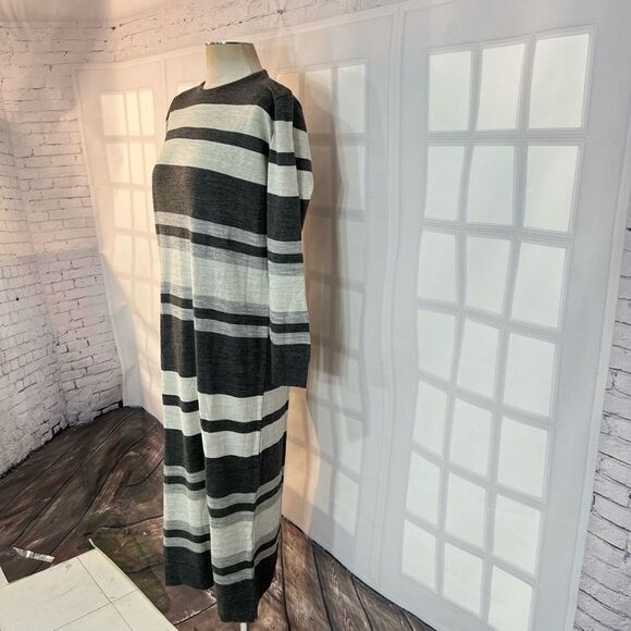 Tavin nwt long sleeve gray striped maxi length sweater dress size small 4-6 - Picture 3 of 9